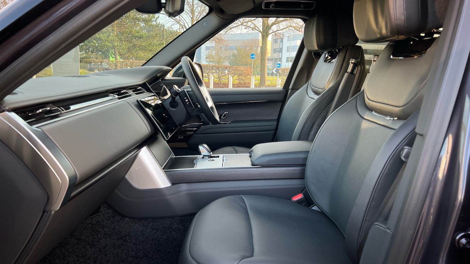 Used Land Rover Range Rover for sale - 77766775: Photo 3