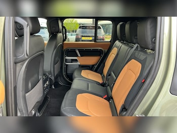 Used Land Rover Defender 2024 for sale - 79314452: Photo