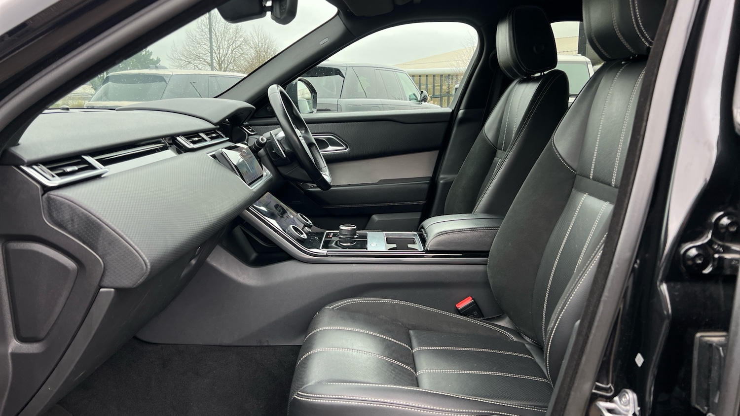 Used Land Rover Range Rover Velar 2021 for sale - 78045739: Photo 3