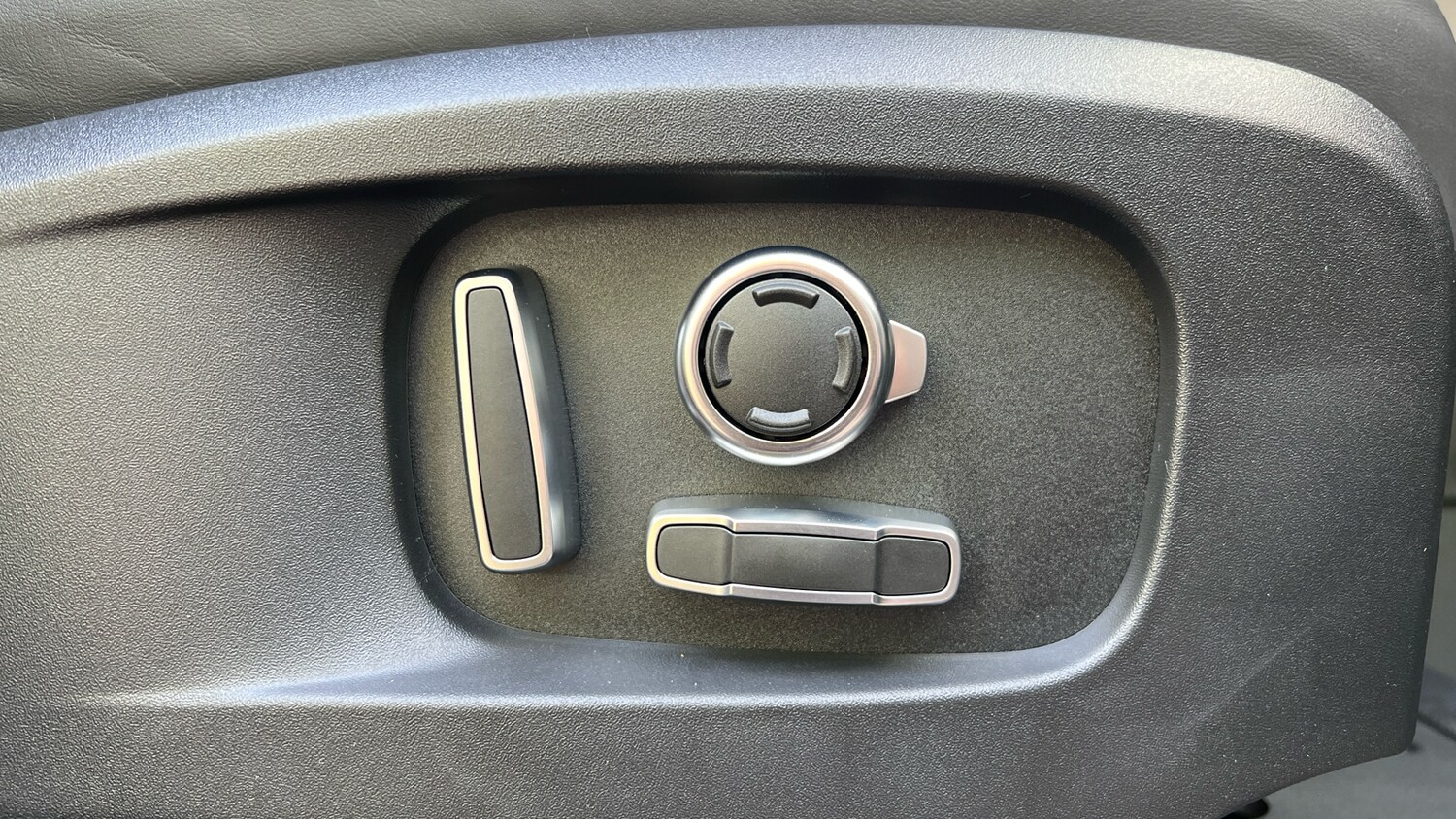 Used Land Rover Defender for sale - 76069589: Photo 22