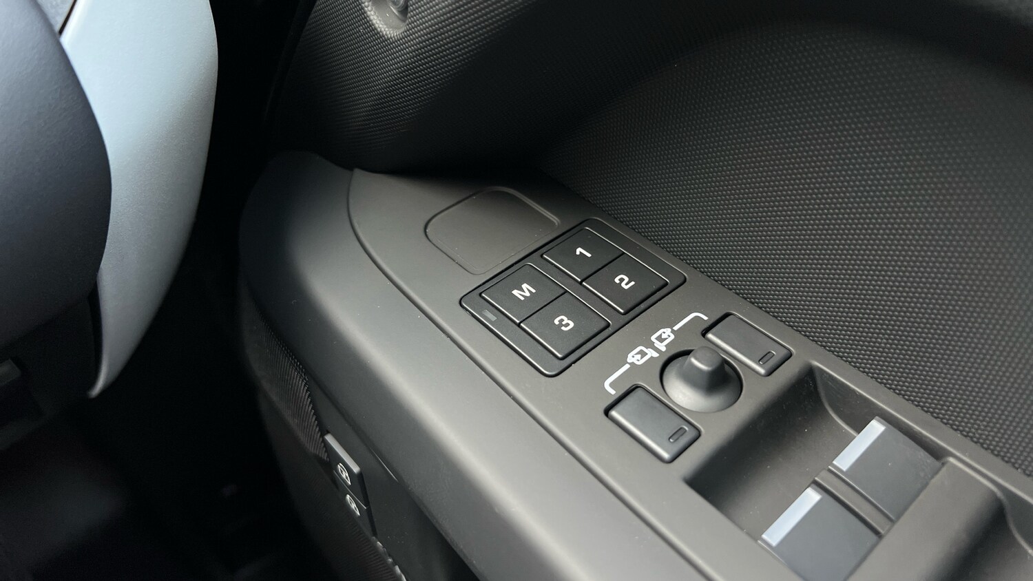 Used Land Rover Defender for sale - 76069589: Photo 23