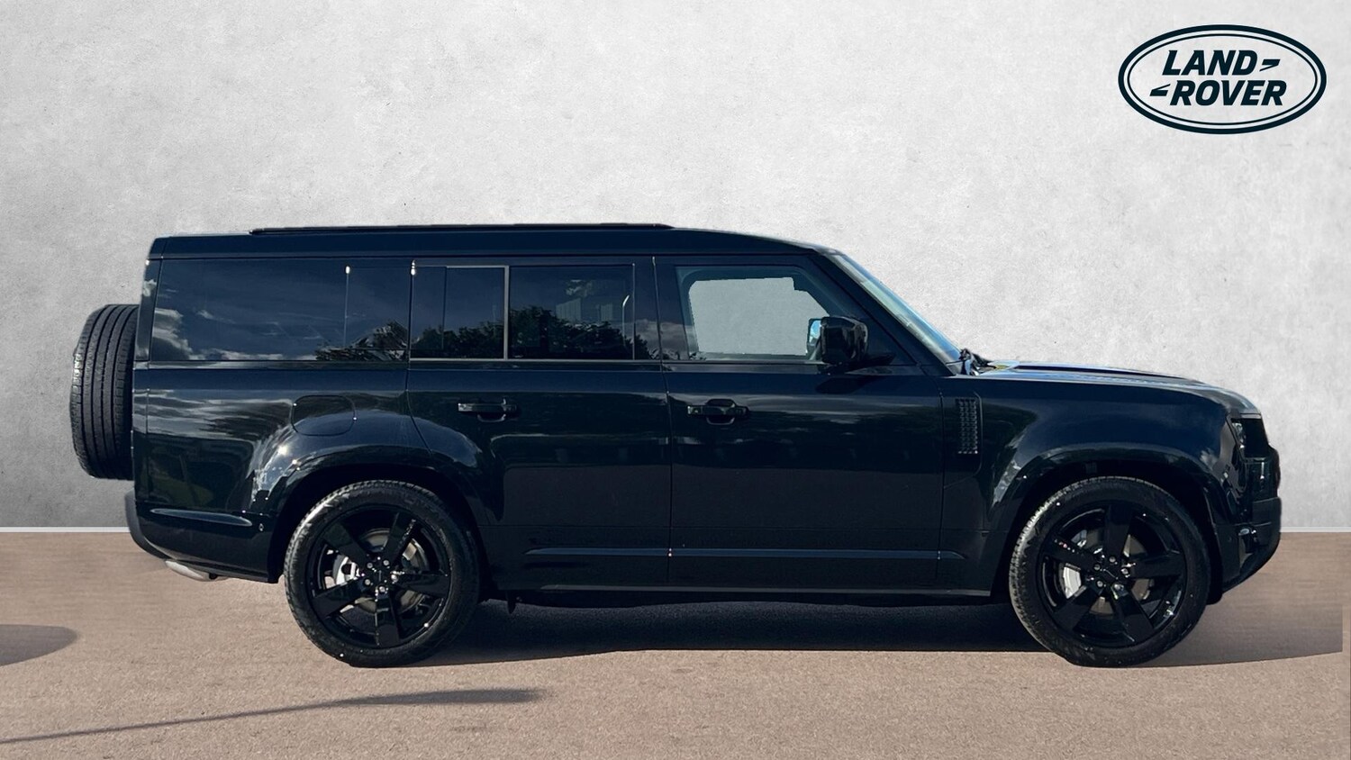 Used Land Rover Defender for sale - 76069589: Photo 5