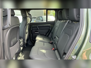 Used Land Rover Defender 2026 for sale - 78402882: Photo