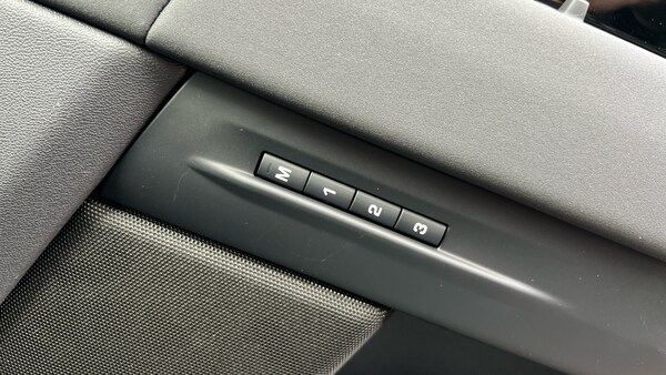 Used Land Rover Range Rover Evoque 2025 for sale - 75656301: Photo 22