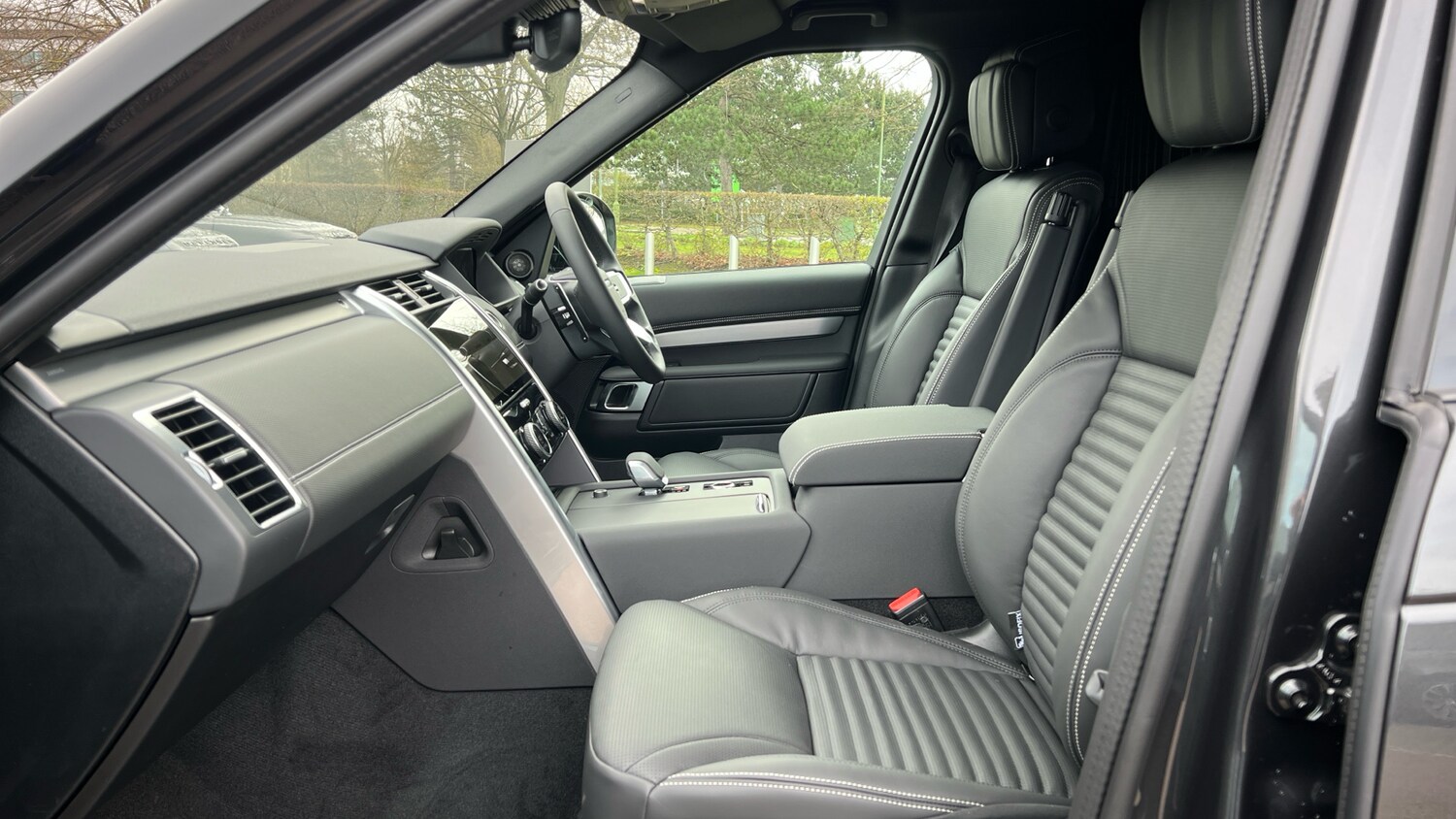 Used Land Rover Discovery for sale - 77906364: Photo 3