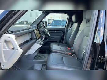 Used Land Rover Defender 2026 for sale - 79792577: Photo