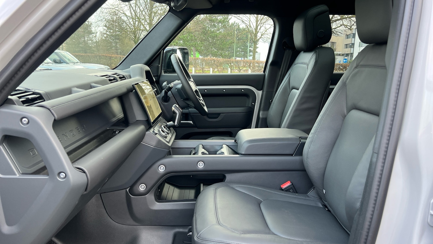 Used Land Rover Defender for sale - 77385125: Photo 3