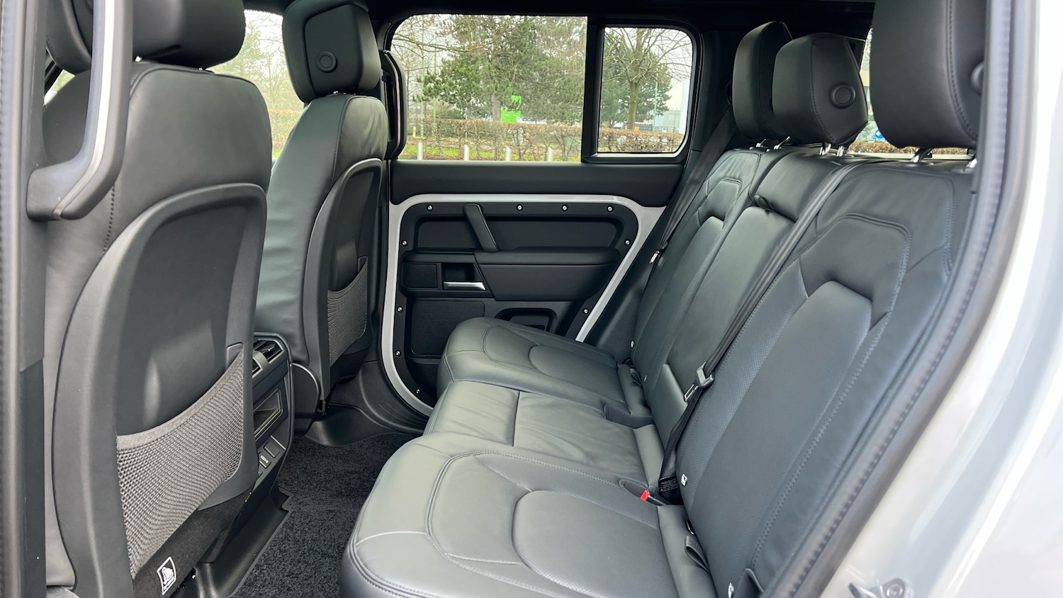 Used Land Rover Defender for sale - 77385125: Photo 4