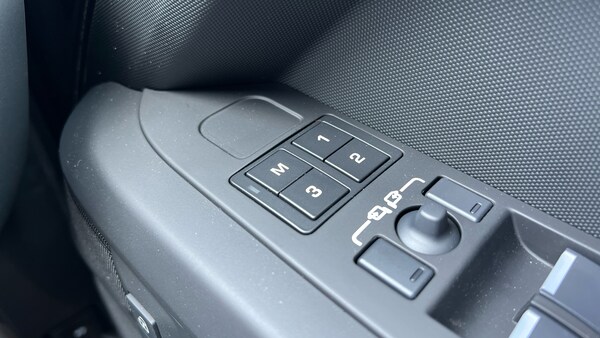 Used Land Rover Defender for sale - 74676981: Photo 23