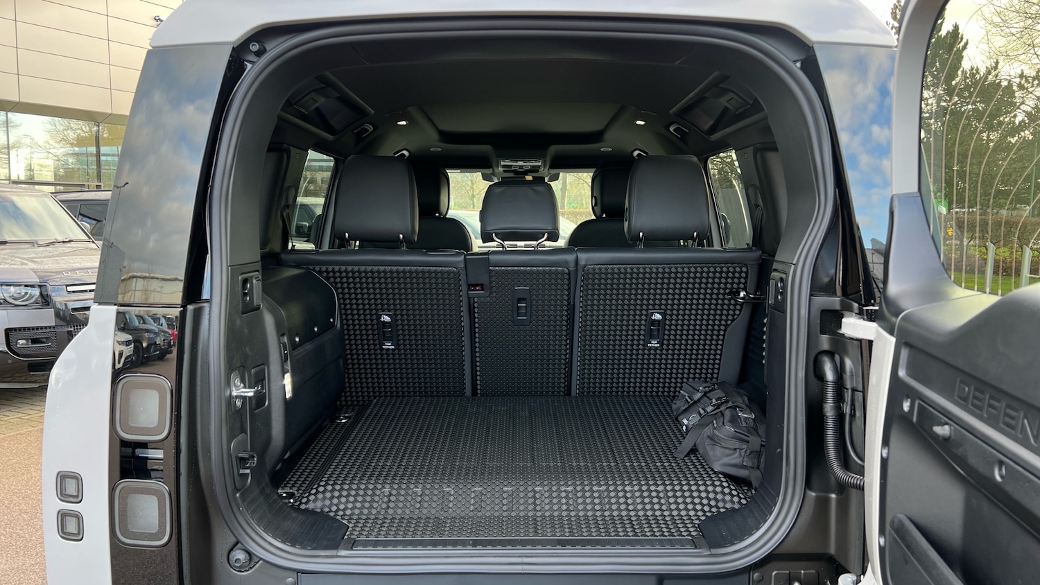 Used Land Rover Defender for sale - 77129455: Photo 10