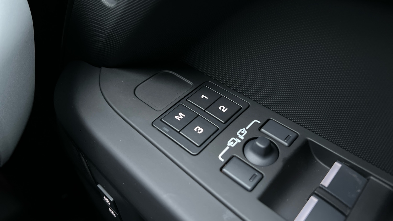 Used Land Rover Defender for sale - 77173275: Photo 25