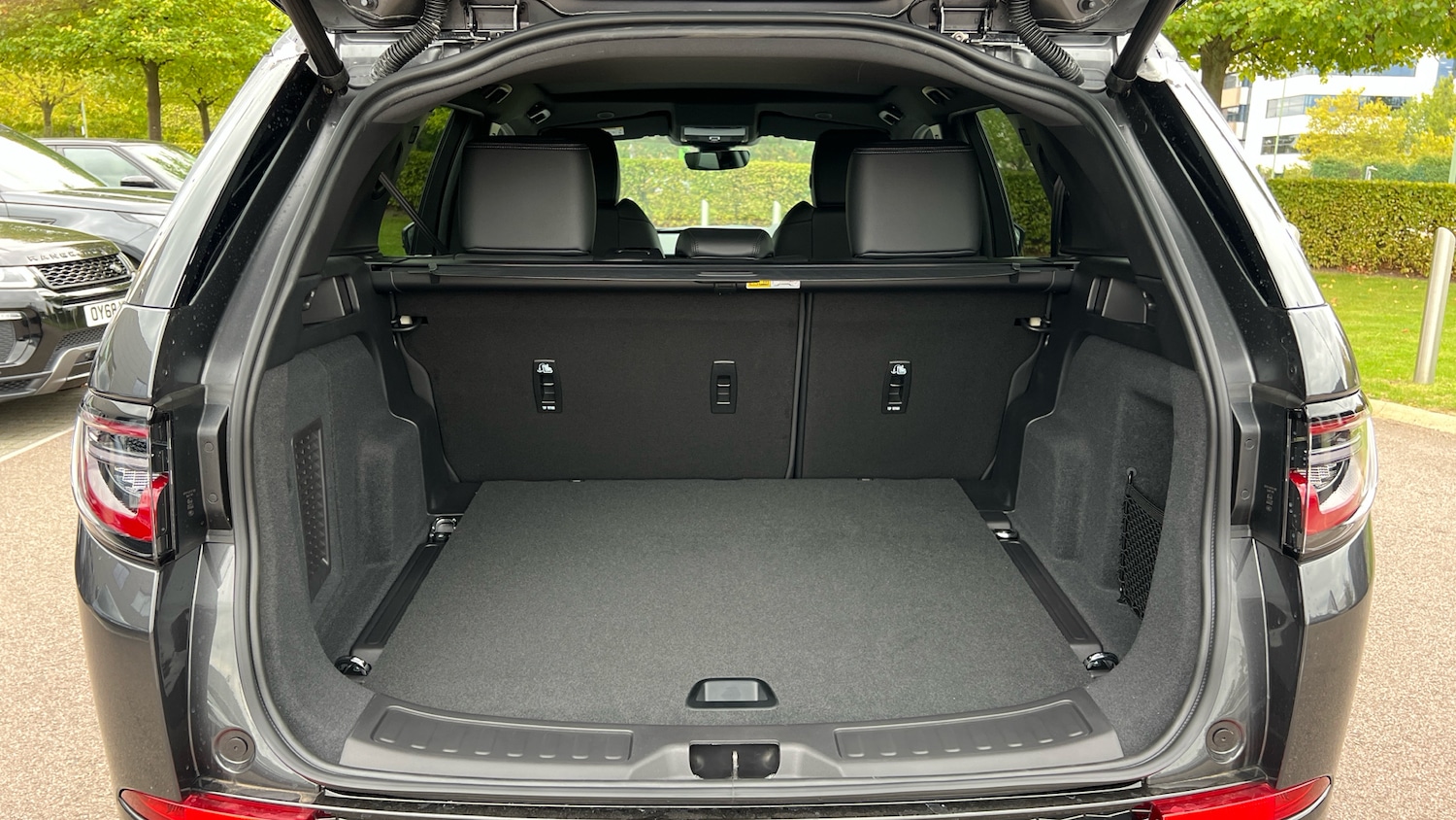 Used Land Rover Discovery Sport for sale - 76387079: Photo 10