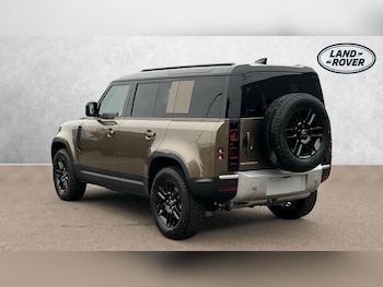 Used Land Rover Defender 2025 for sale - 79198292: Photo