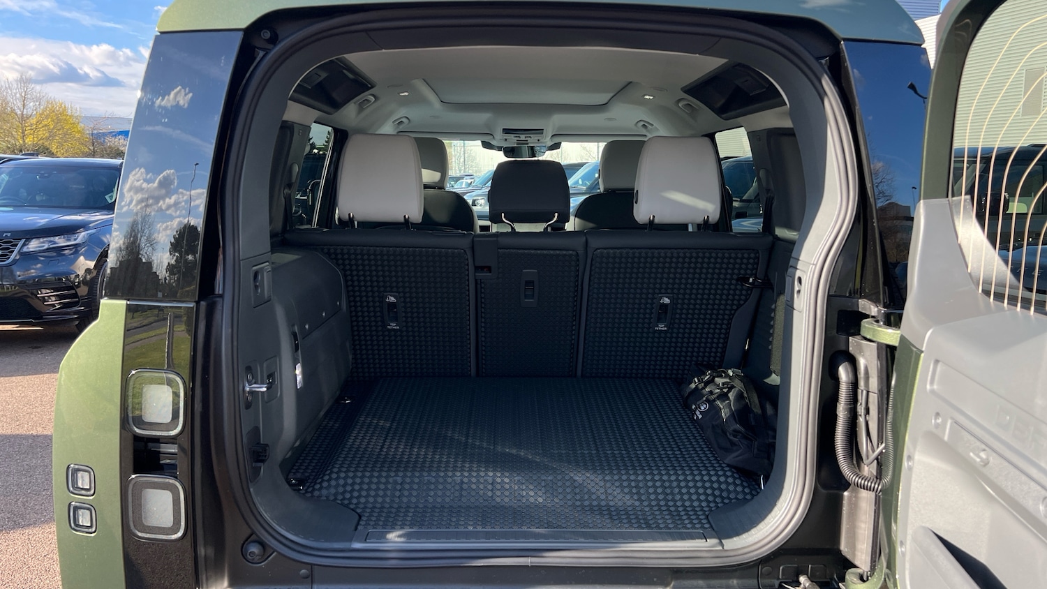 Used Land Rover Defender for sale - 78045729: Photo 10