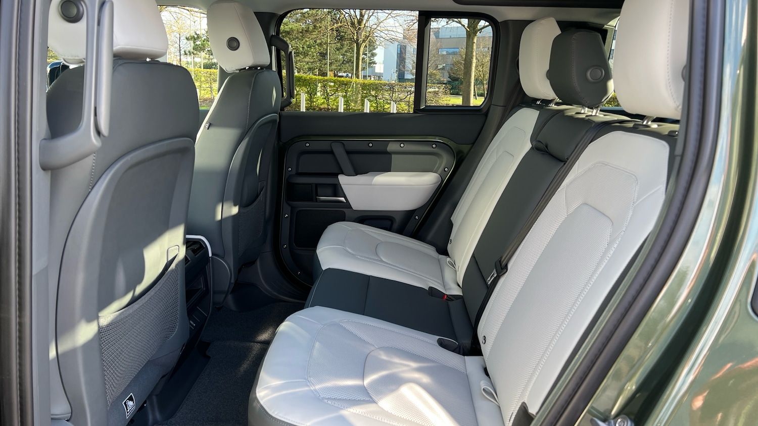 Used Land Rover Defender for sale - 78045729: Photo 4