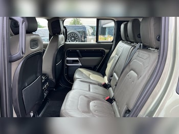 Used Land Rover Defender 2021 for sale - 75338277: Photo