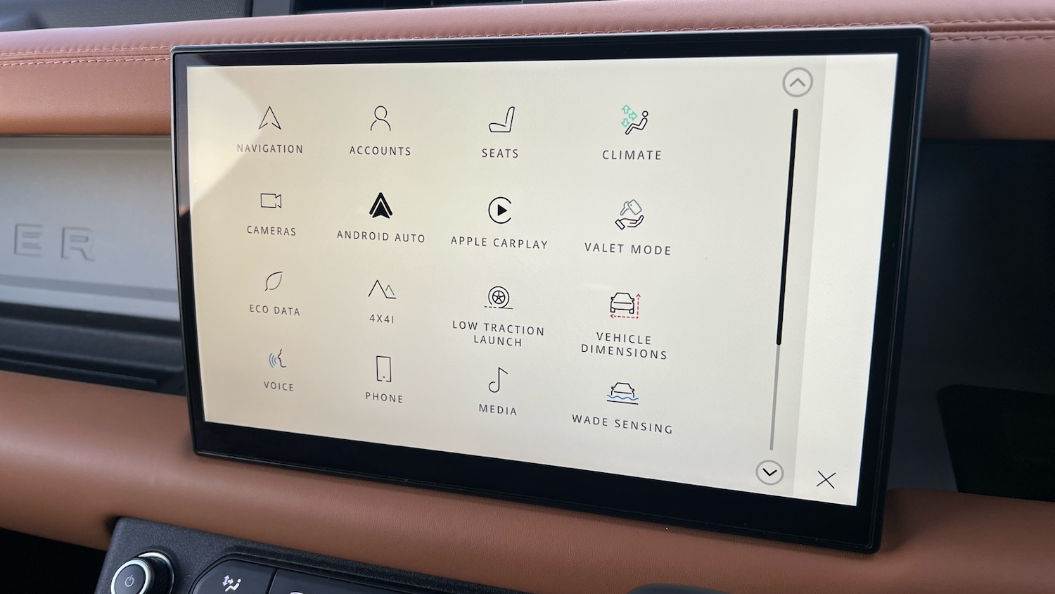 Used Land Rover Defender 2023 for sale - 76986735: Photo 24