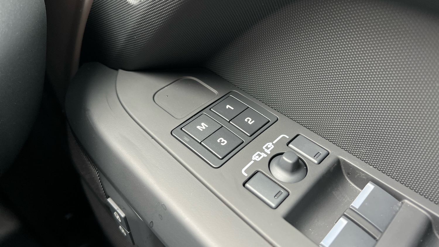 Used Land Rover Defender for sale - 78045730: Photo 23