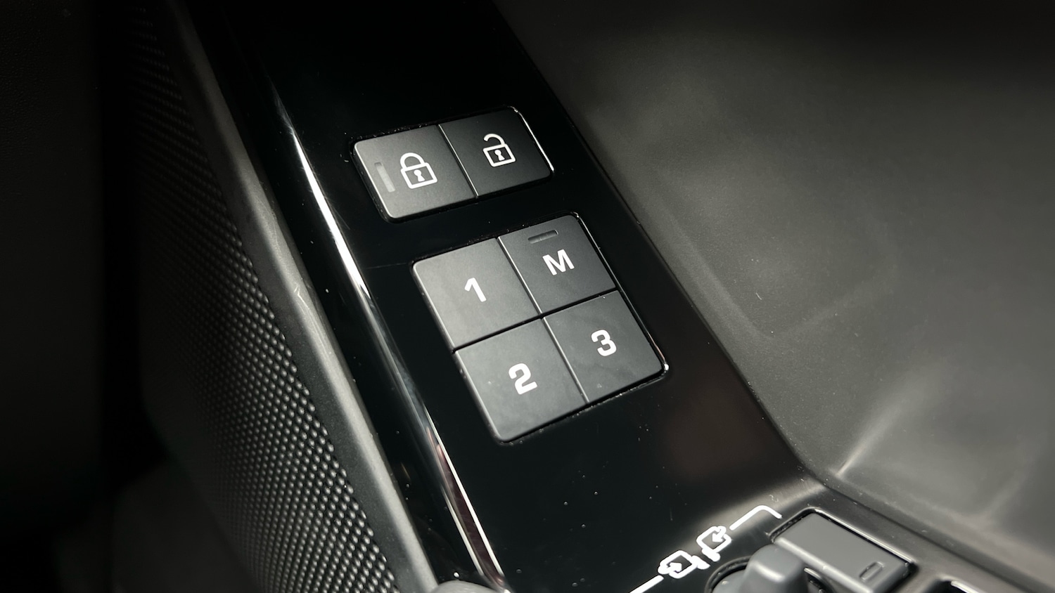 Used Land Rover Range Rover Velar for sale - 77189182: Photo 24