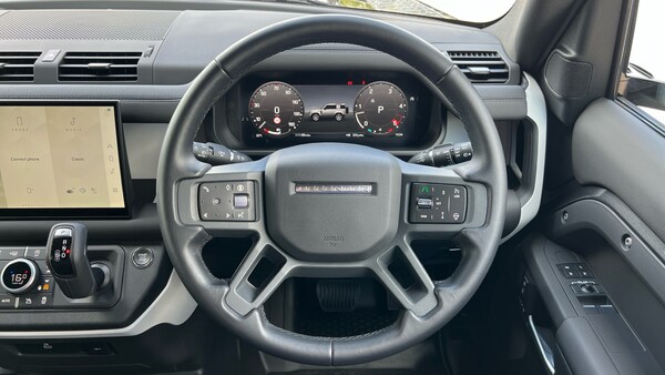 Used Land Rover Defender 2025 for sale - 75587417: Photo 15