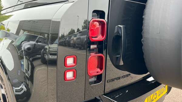 Used Land Rover Defender 2025 for sale - 75587417: Photo 19