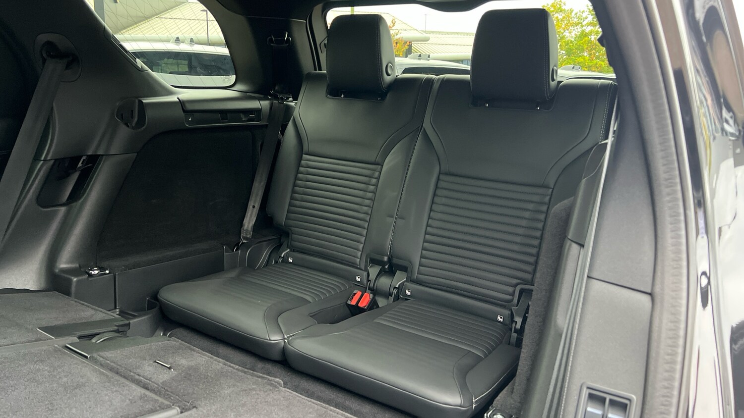 Used Land Rover Discovery 2025 for sale - 76106977: Photo 22