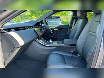 Used Land Rover Range Rover Evoque 2025 for sale - 75656292: Photo