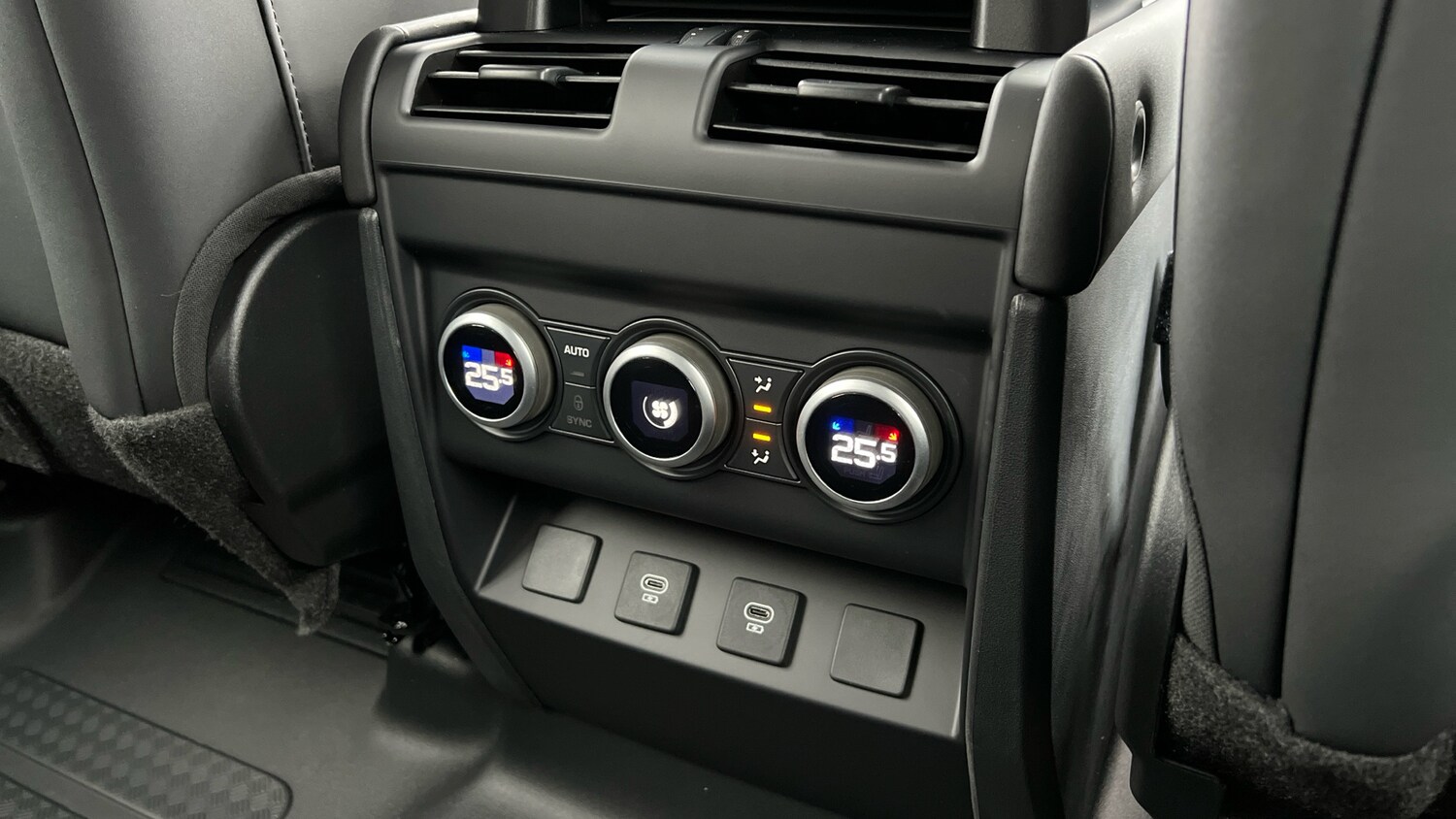 Used Land Rover Defender for sale - 77610449: Photo 18