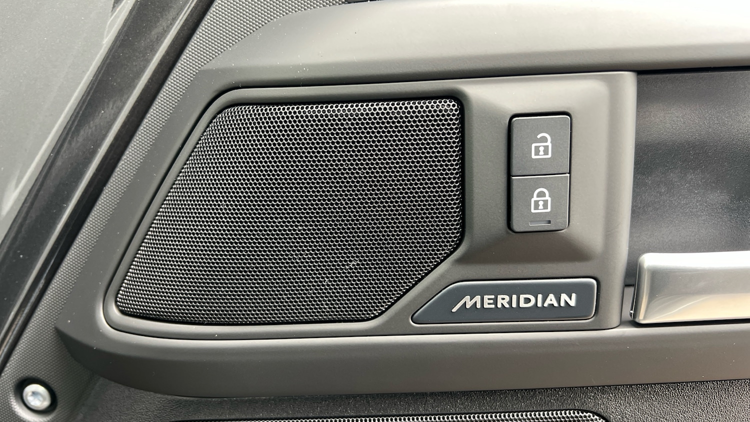 Used Land Rover Defender for sale - 77610449: Photo 24