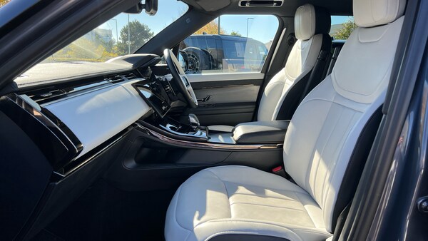 Used Land Rover Range Rover Sport 2024 for sale - 76040501: Photo 3