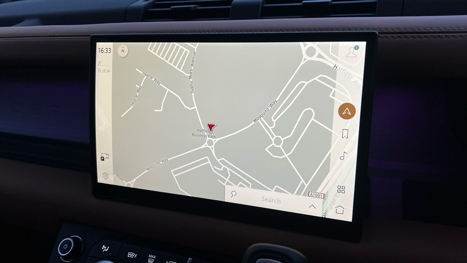 Used Land Rover Defender 2024 for sale - 77201371: Photo 11