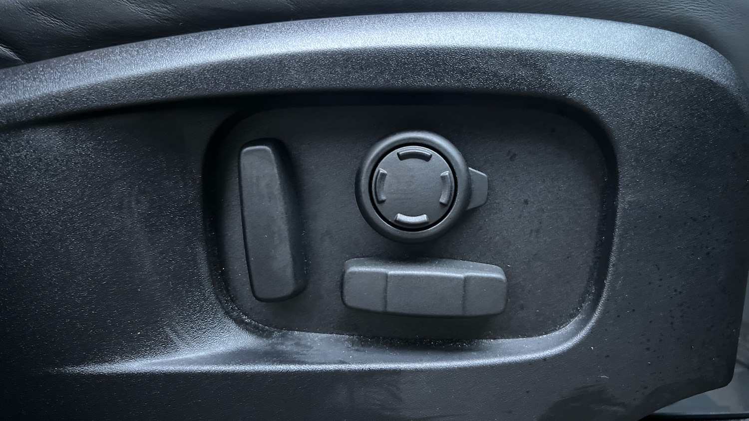 Used Land Rover Defender 2024 for sale - 77201371: Photo 23