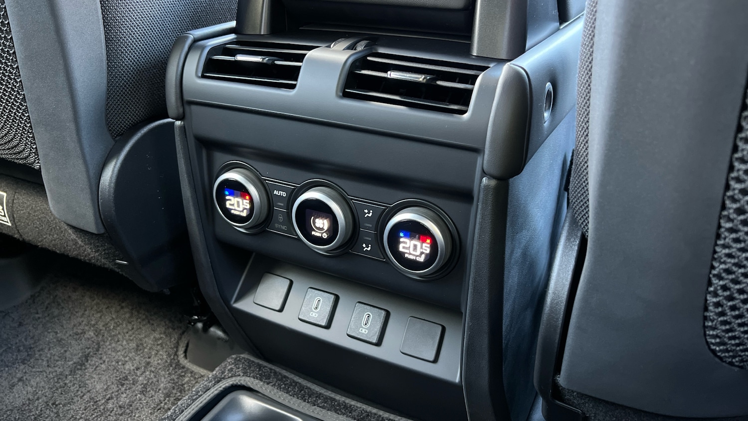 Used Land Rover Defender for sale - 76324947: Photo 18