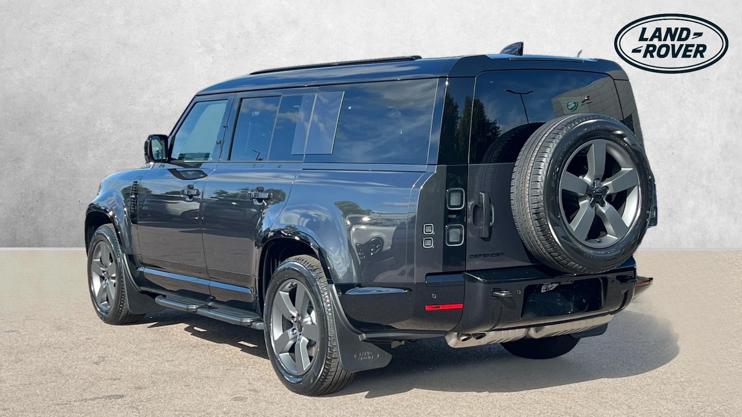 Used Land Rover Defender for sale - 76324947: Photo 2