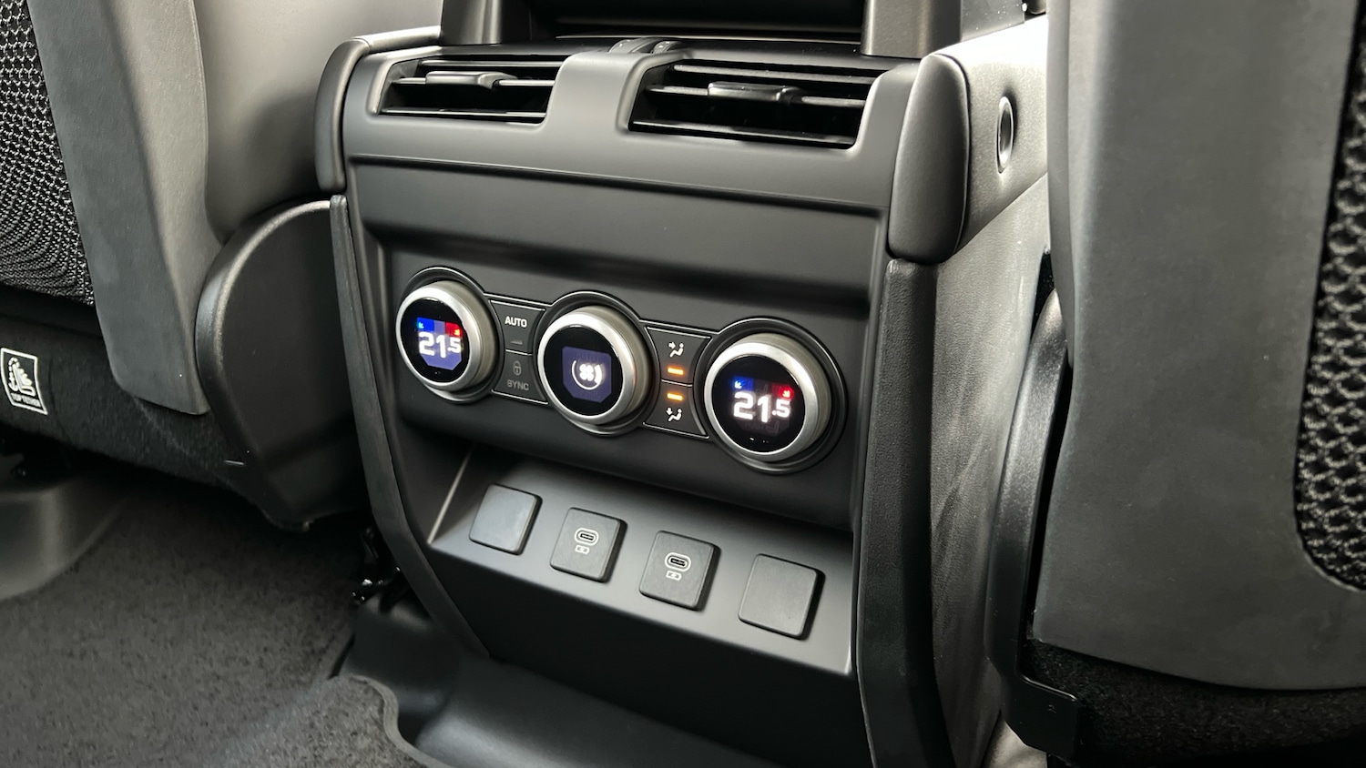 Used Land Rover Defender for sale - 76357514: Photo 18