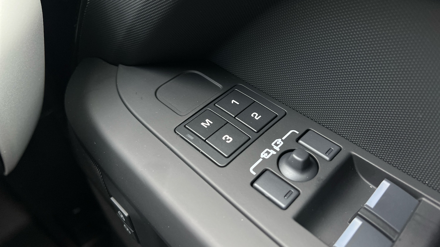Used Land Rover Defender for sale - 76357514: Photo 23