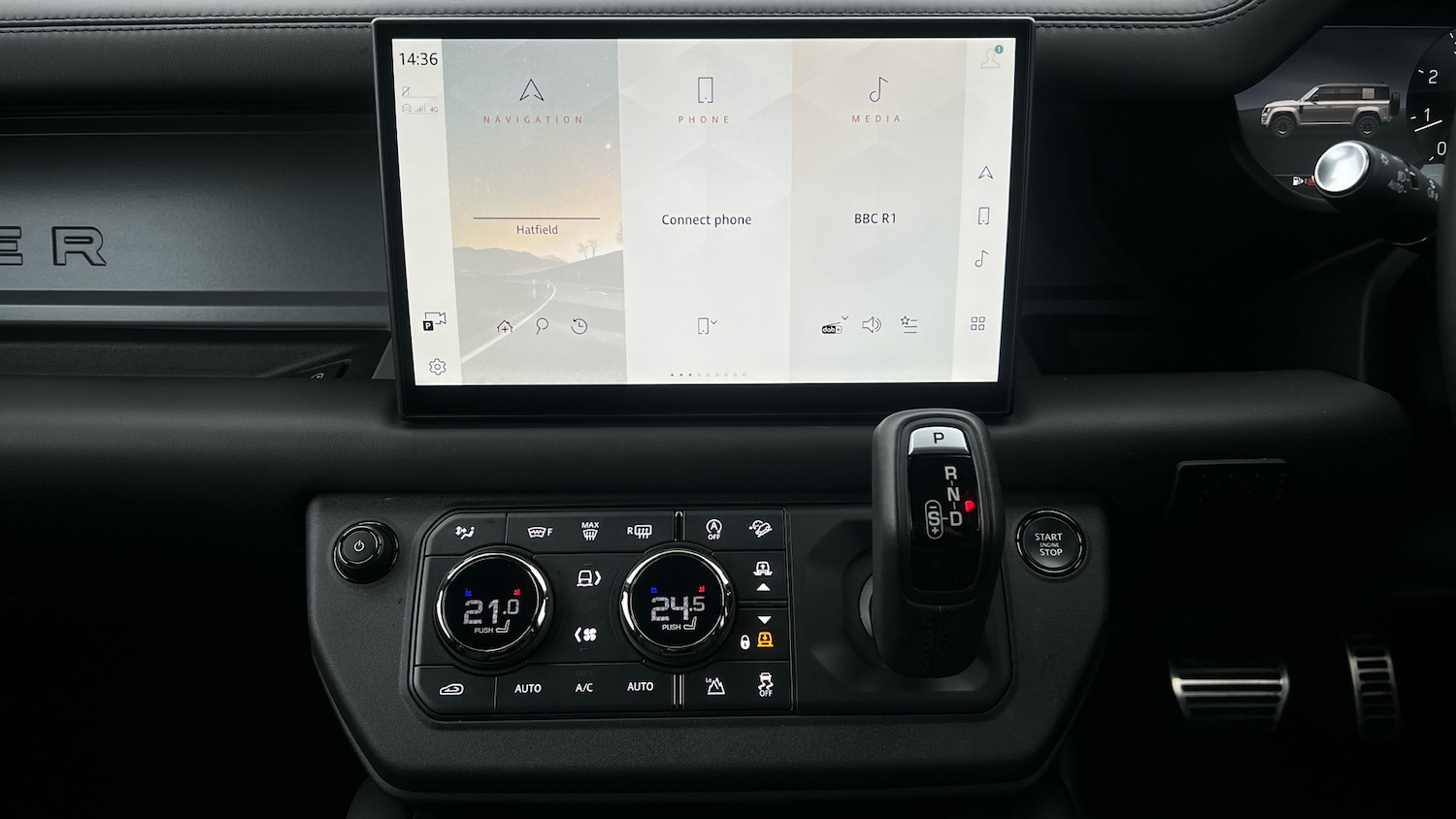 Used Land Rover Defender 2025 for sale - 77682044: Photo 14