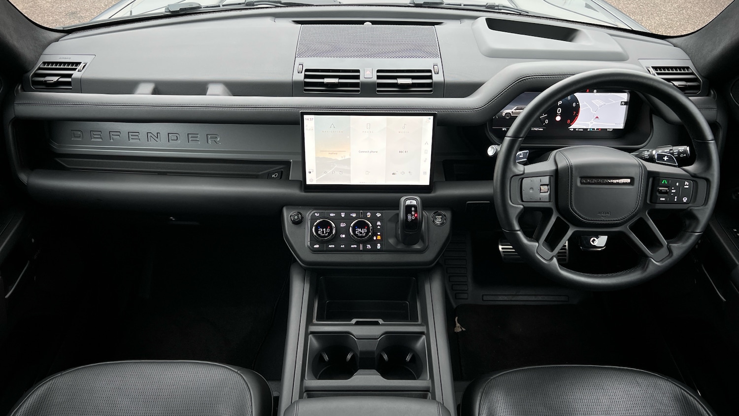 Used Land Rover Defender 2025 for sale - 77682044: Photo 9