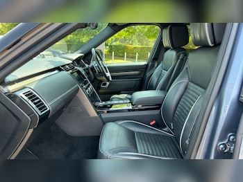 Used Land Rover Discovery 2019 for sale - 79301879: Photo