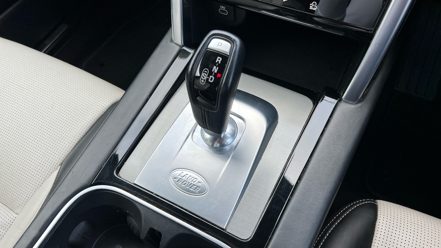Used Land Rover Discovery Sport 2021 for sale - 76324928: Photo 13