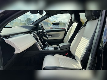 Used Land Rover Discovery Sport 2021 for sale - 76324928: Photo