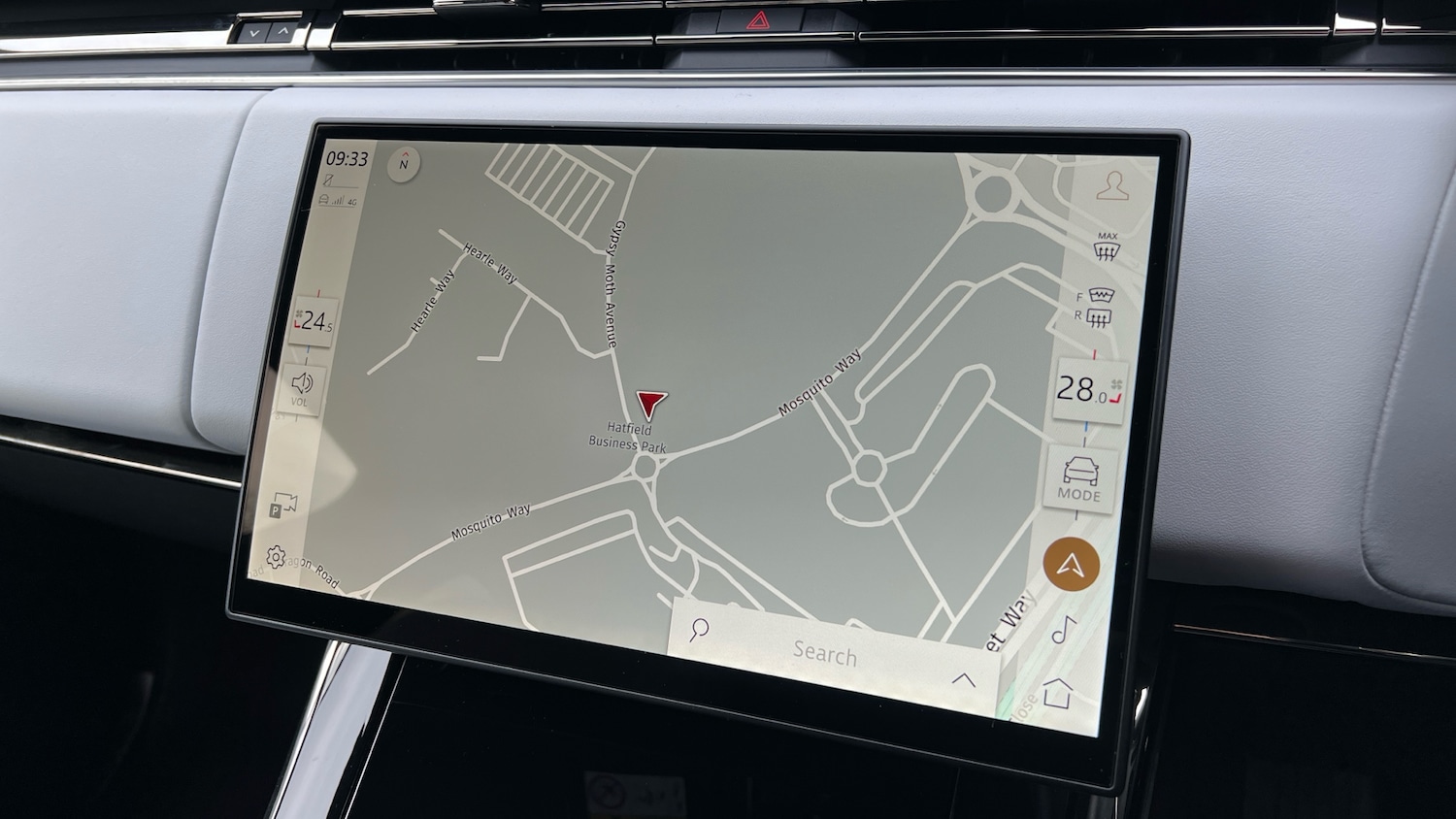 Used Land Rover Range Rover Sport 2025 for sale - 77572549: Photo 11