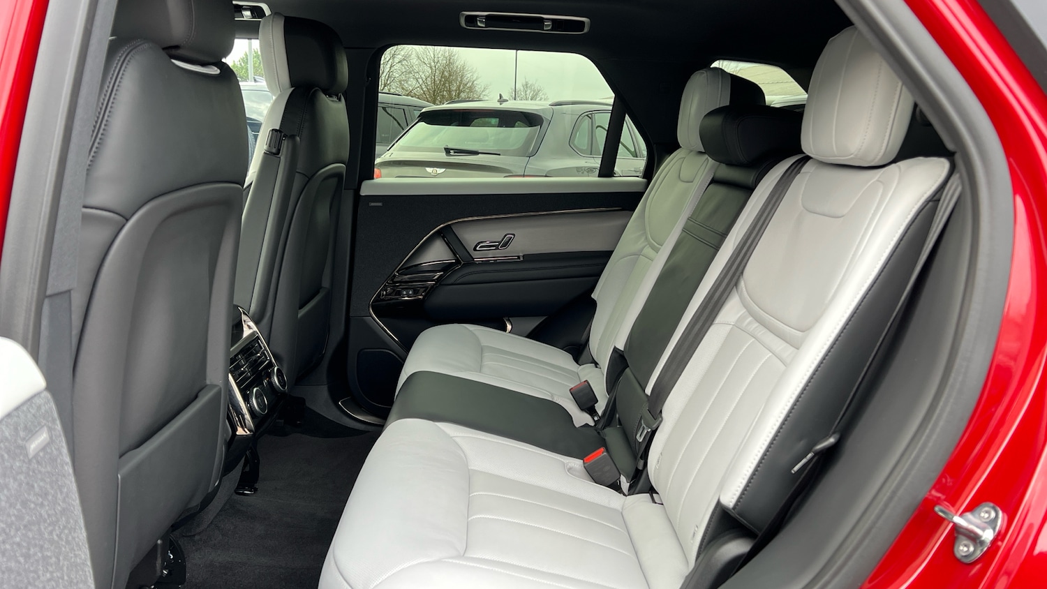 Used Land Rover Range Rover Sport 2025 for sale - 77572549: Photo 4