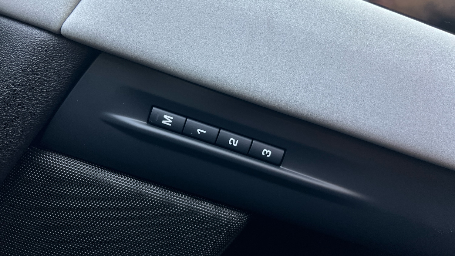 Used Land Rover Range Rover Evoque 2025 for sale - 77610410: Photo 24