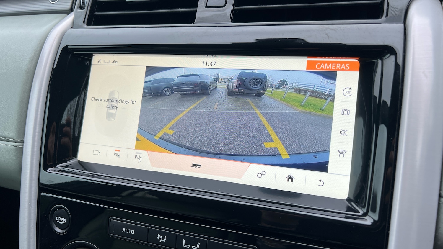 Used Land Rover Discovery 2019 for sale - 77277131: Photo 12