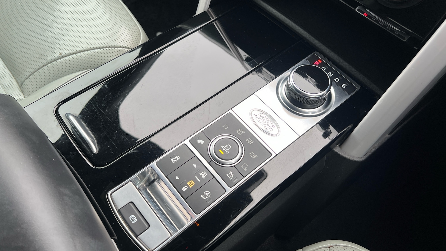 Used Land Rover Discovery 2019 for sale - 77277131: Photo 13