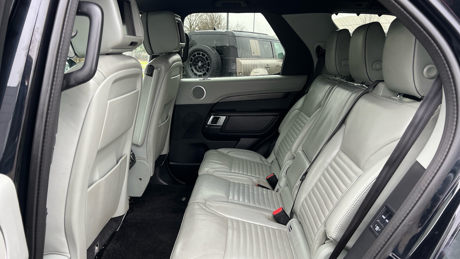 Used Land Rover Discovery 2019 for sale - 77277131: Photo 4