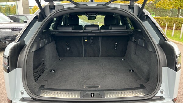 Used Land Rover Range Rover Velar 2023 for sale - 76030167: Photo 10