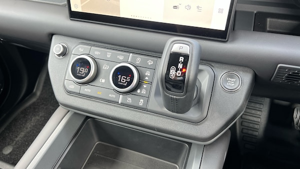 Used Land Rover Defender for sale - 74563192: Photo 13