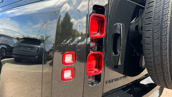 Used Land Rover Defender for sale - 74563192: Photo 19